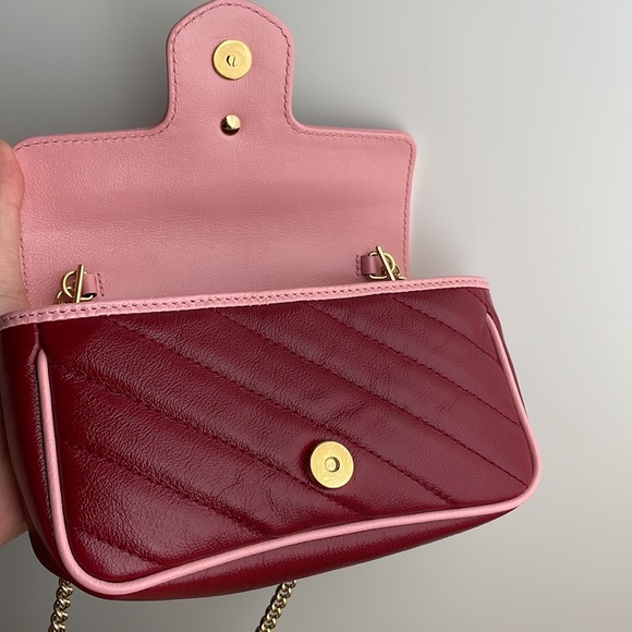 SOLD♥️AUTHENTIC GUCCI
Red & Pink Super Mini Matelassé GG Marmont Bag - Picture 14 of 17